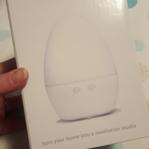 Aromatherapy diffuser - Picture 1 of 5